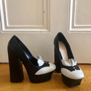 Bottega Veneta Leather Platform Oxford Pumps